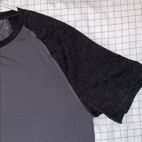 Lululemon Metal Vent Tech short sleeve shirt - Picture 5 of 6